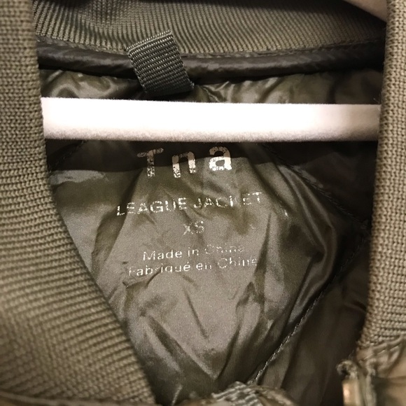 Aritzia Tna League Bomber Jacket - Picture 4 of 12